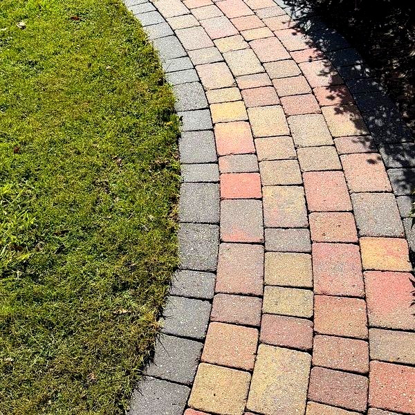 Block paved garden path in Uttoxeter after cleaning by Ultra Clean Exteriors